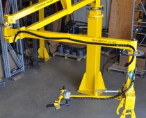 Pneumatic Manipulator Arm Handles Steel Bars